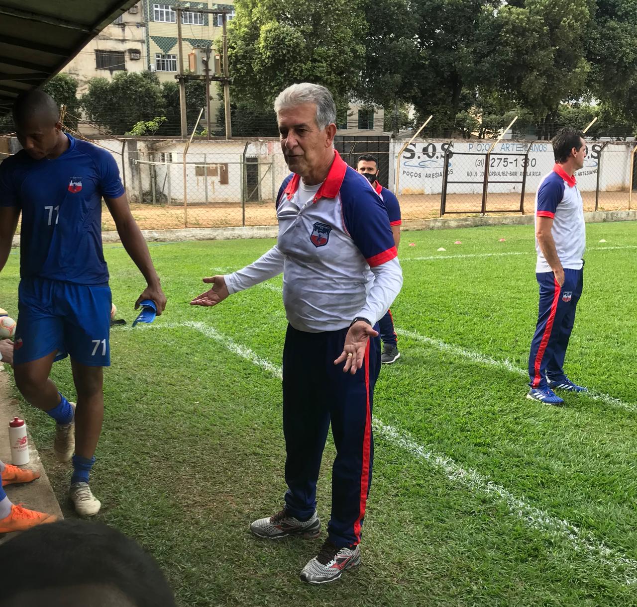 T&eacute;cnico do Boston City FC Brasil valoriza semana cheia