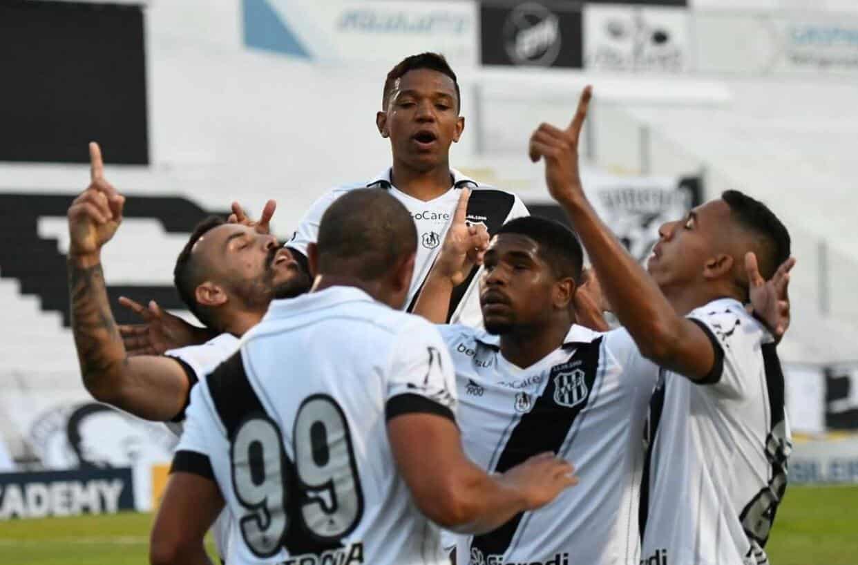 Ivan e Marcos J&uacute;nior comemoram segunda vit&oacute;ria consecutiva da Ponte Preta&nbsp;