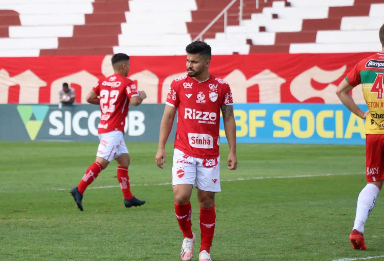 Atacante do Vila Nova assegura: &ldquo;chegou a hora de vencer no OBA&rdquo;