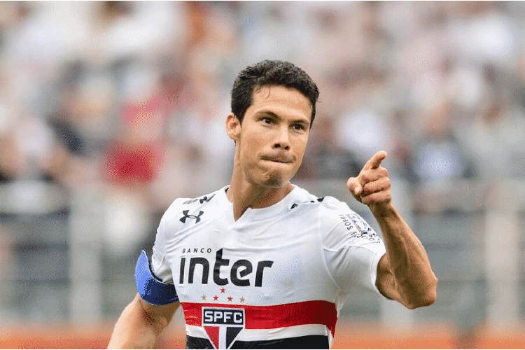 Profecia se cumpriu! Hernanes assina com Sport!