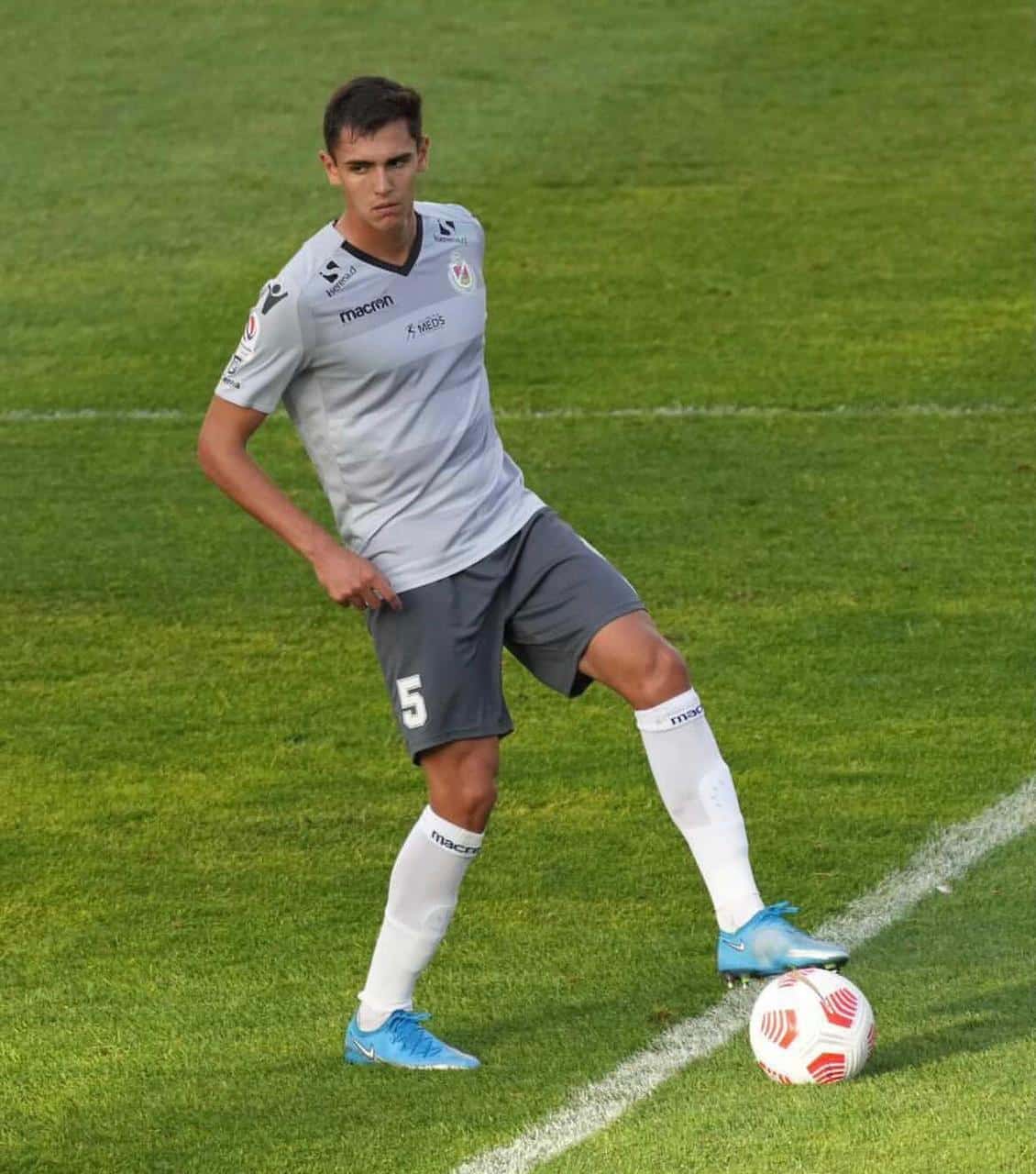 Athletico encaminha acordo com o zagueiro Lucas Fasson, ex-S&atilde;o Paulo