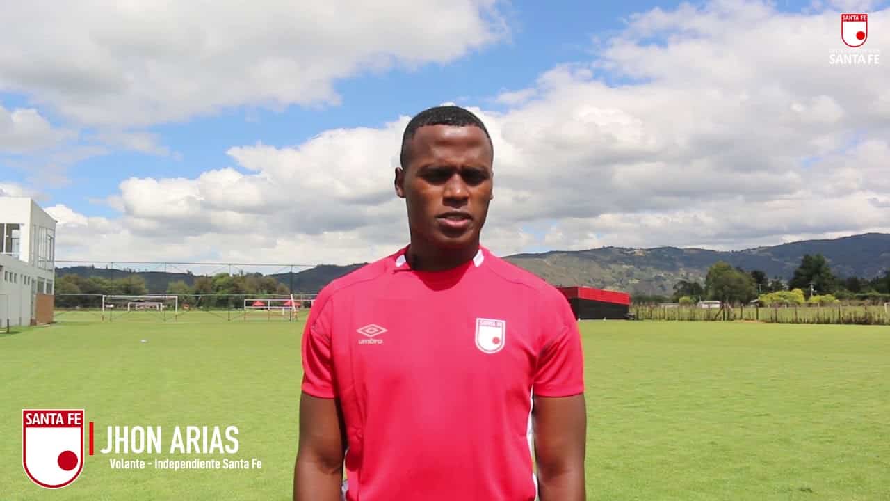 Fluminense negocia com meio-campista do Santa F&eacute;