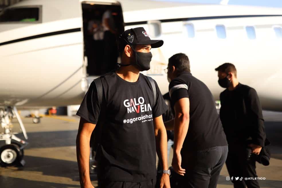 Diego Costa promete dedica&ccedil;&atilde;o e gols pelo Galo
