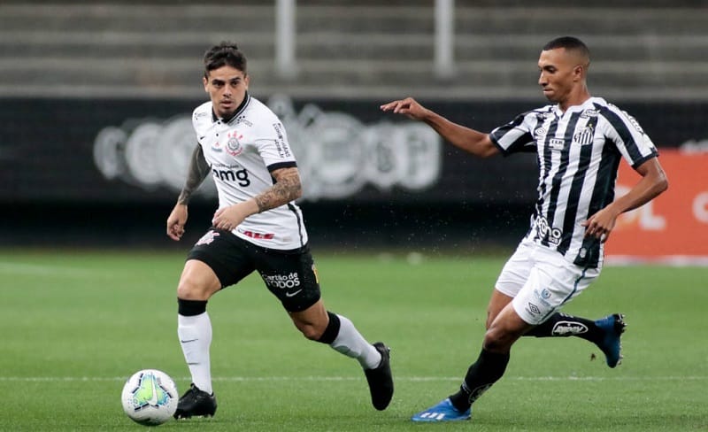 Fagner projeta cl&aacute;ssico do Corinthians contra o Santos: &ldquo;Ser&aacute; um jogo complicado&rdquo;