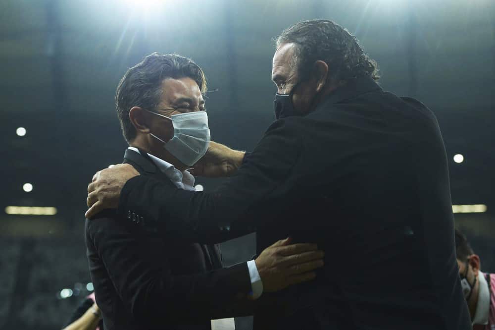 Cuca elogia time &ldquo;cascudo&rdquo; para eliminar grandes argentinos