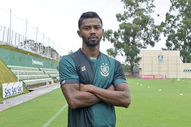 Am&eacute;rica-MG: Ricardo Silva comenta poss&iacute;vel estreia de Willian