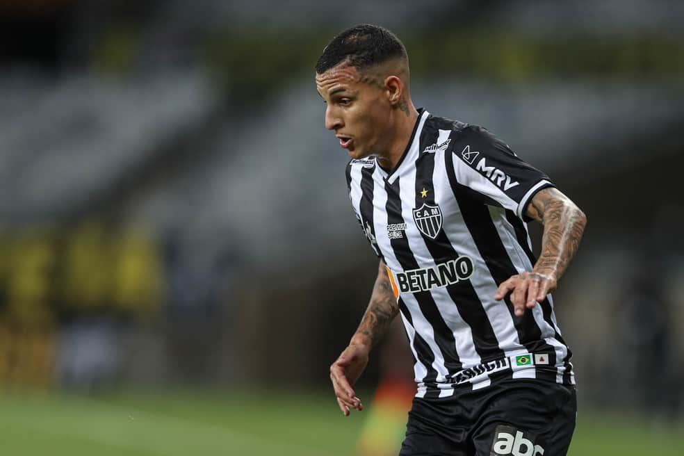 Guilherme Arana revela ansiedade para partida contra Palmeiras