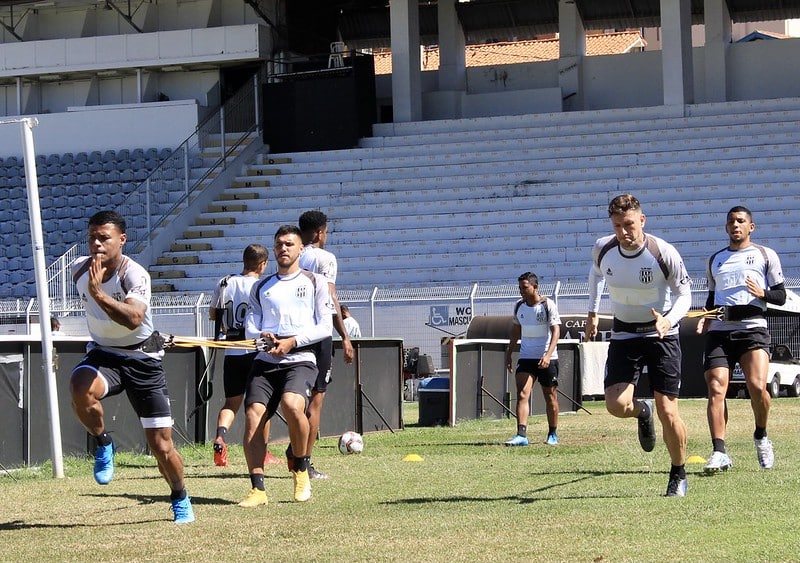 Ponte Preta chega para enfrentar o Sampaio Corr&ecirc;a em busca da quinta vit&oacute;ria seguida em casa