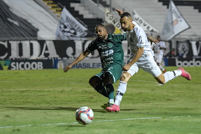 Foco da Ponte Preta para o duelo contra o Operário: vitória e arrancada na Série B