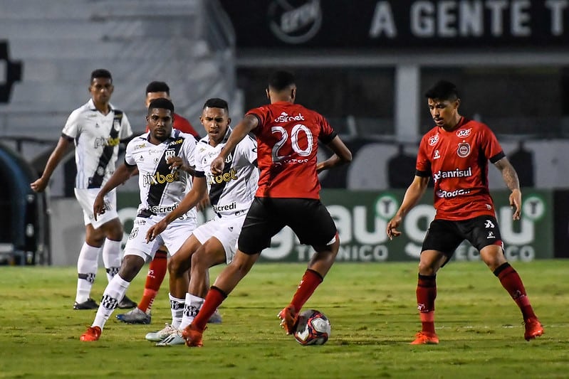 A vit&oacute;ria vem? Quem vai para o jogo da Ponte Preta em Alagoas?