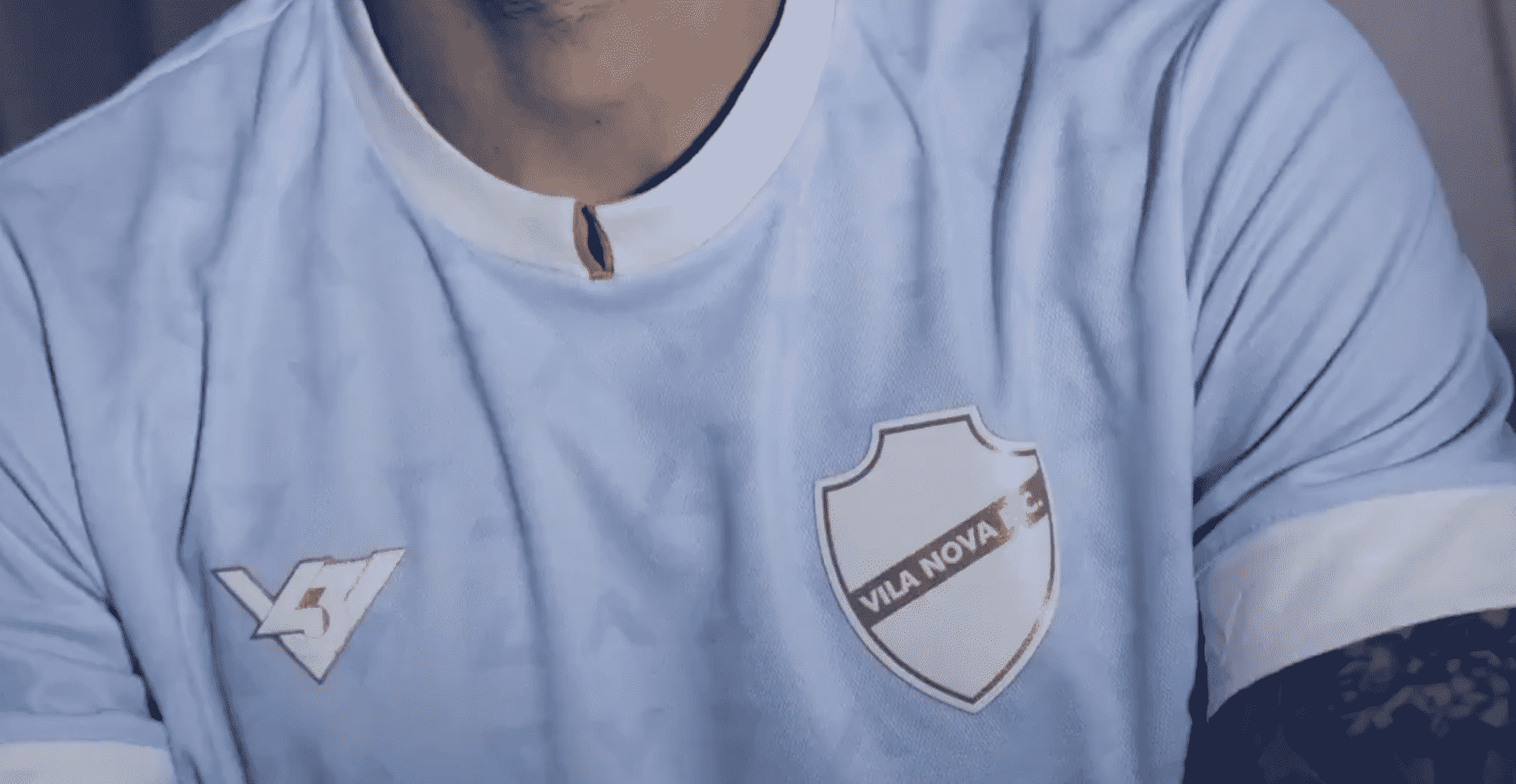 Vila Nova apresenta terceiro uniforme em homenagem a argentinos