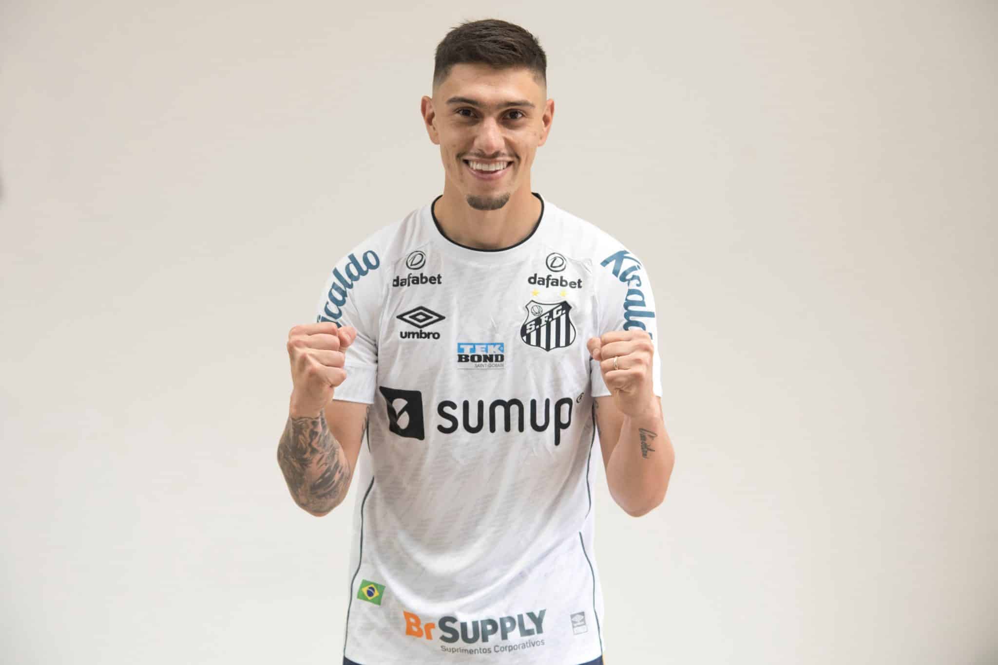 Santos regulariza Vel&aacute;zquez, mas o zagueiro n&atilde;o poder&aacute; estrear contra o Bahia