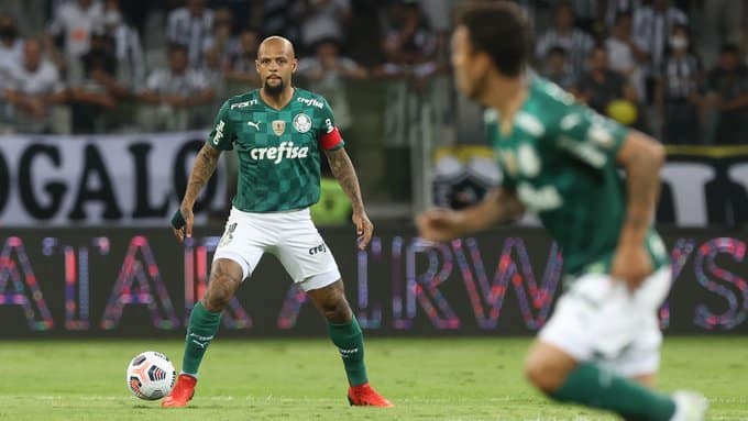 Melo destaca experiência em momento decisivo da partida