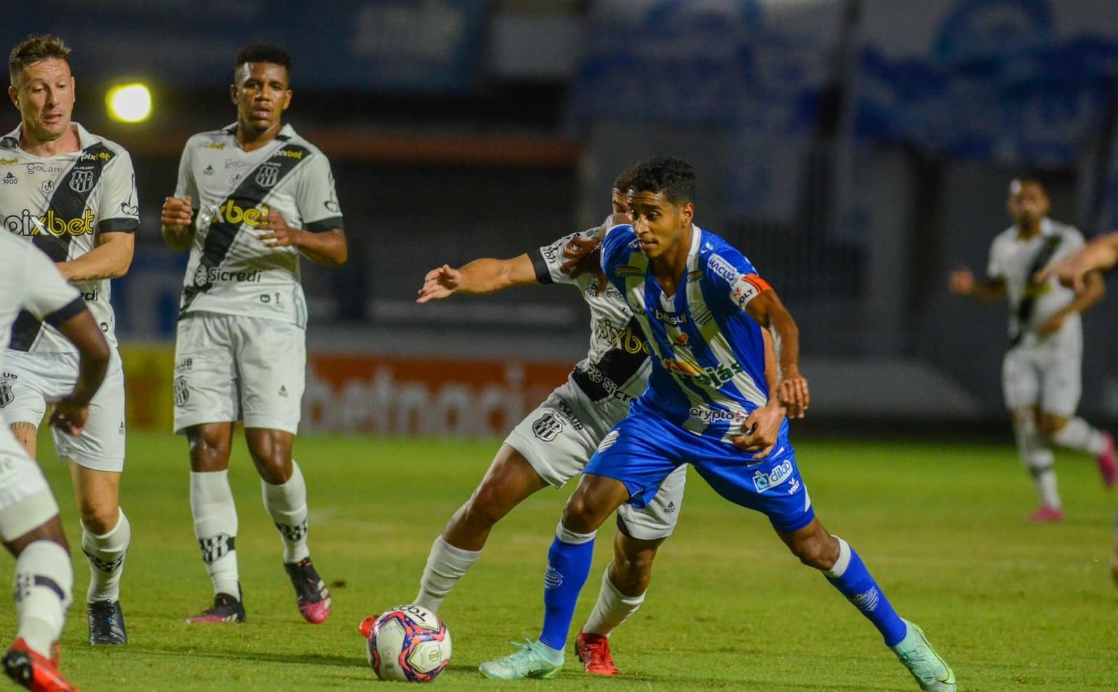 Kleina ressaltou: &ldquo;Eles colocaram volume, mas acho que o time suportou bem. A gente sabia do comportamento deles hoje&rdquo;