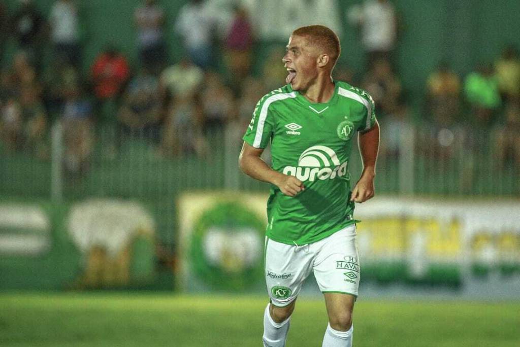 Brusque encaminha empr&eacute;stimo de Foguinho, da Chape