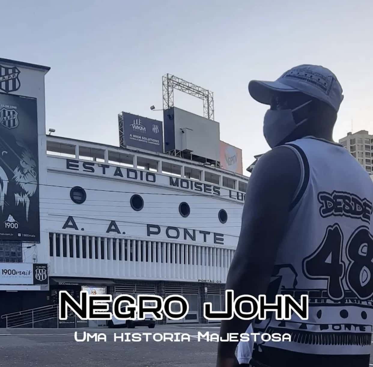 Pontepretano fan&aacute;tico conta a hist&oacute;ria da constru&ccedil;&atilde;o do Mois&eacute;s Lucarelli com rap: &ldquo;Me emociona, me arrepia quando eu canto essa hist&oacute;ria&rdquo;