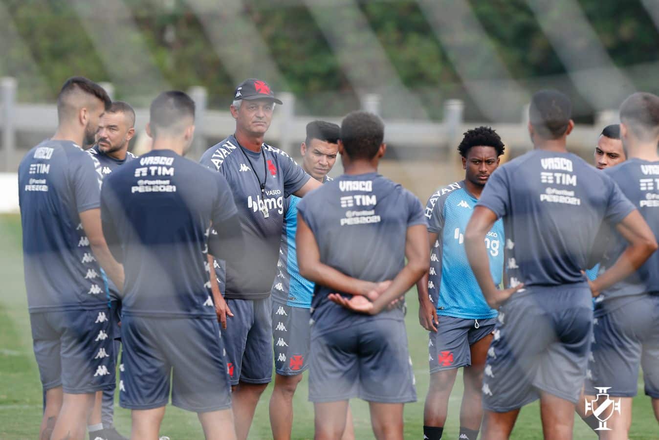 Lisca j&aacute; tem seu time titular para encarar o Brasil de Pelotas