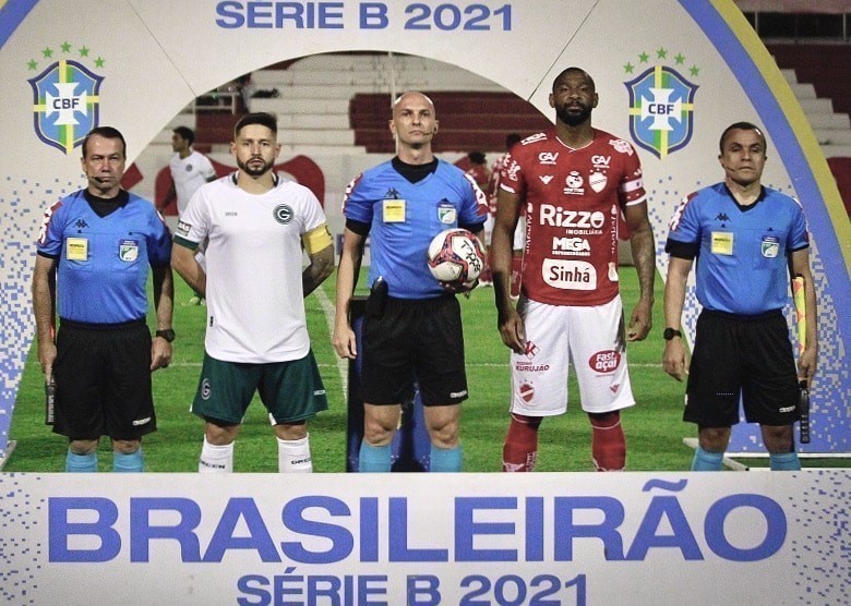 Vila Nova enfrenta Goi&aacute;s e tenta se recuperar na S&eacute;rie B; veja retrospecto do cl&aacute;ssico