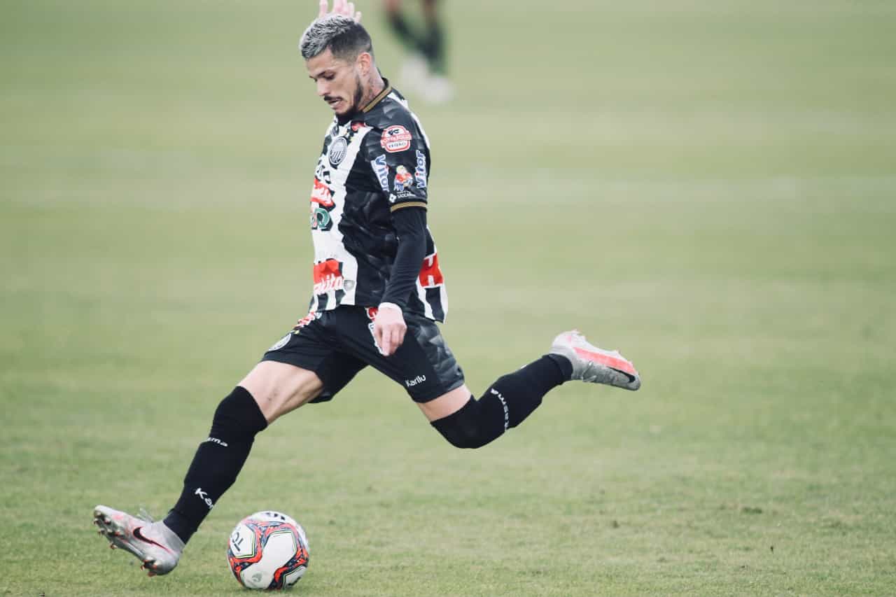 Jean Carlo desfalca o Oper&aacute;rio-PR at&eacute; o fim da temporada