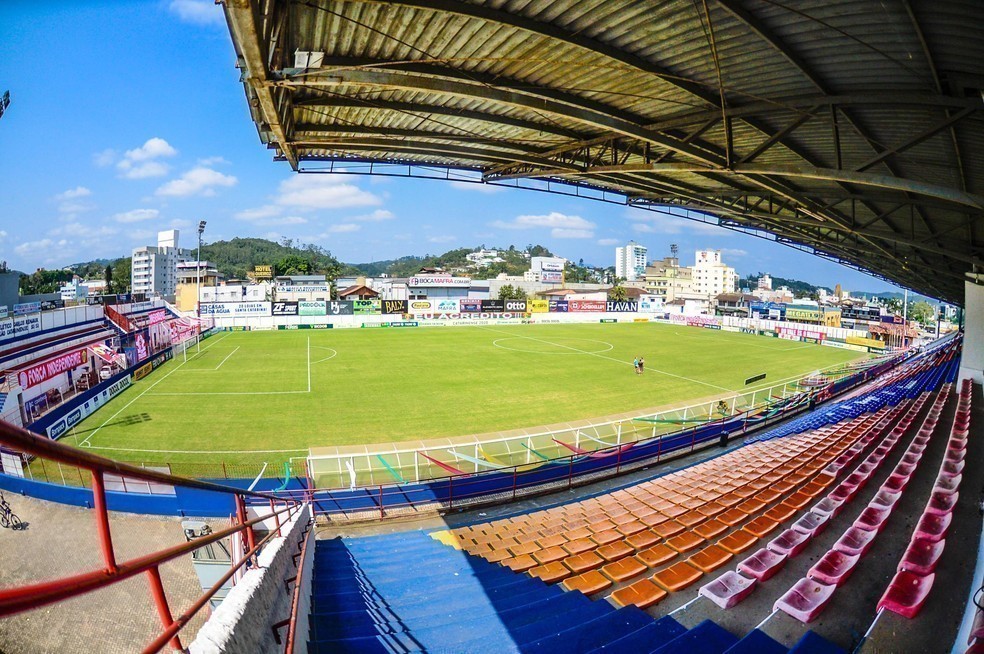 Brusque anuncia venda de ingressos para jogo contra o Vasco