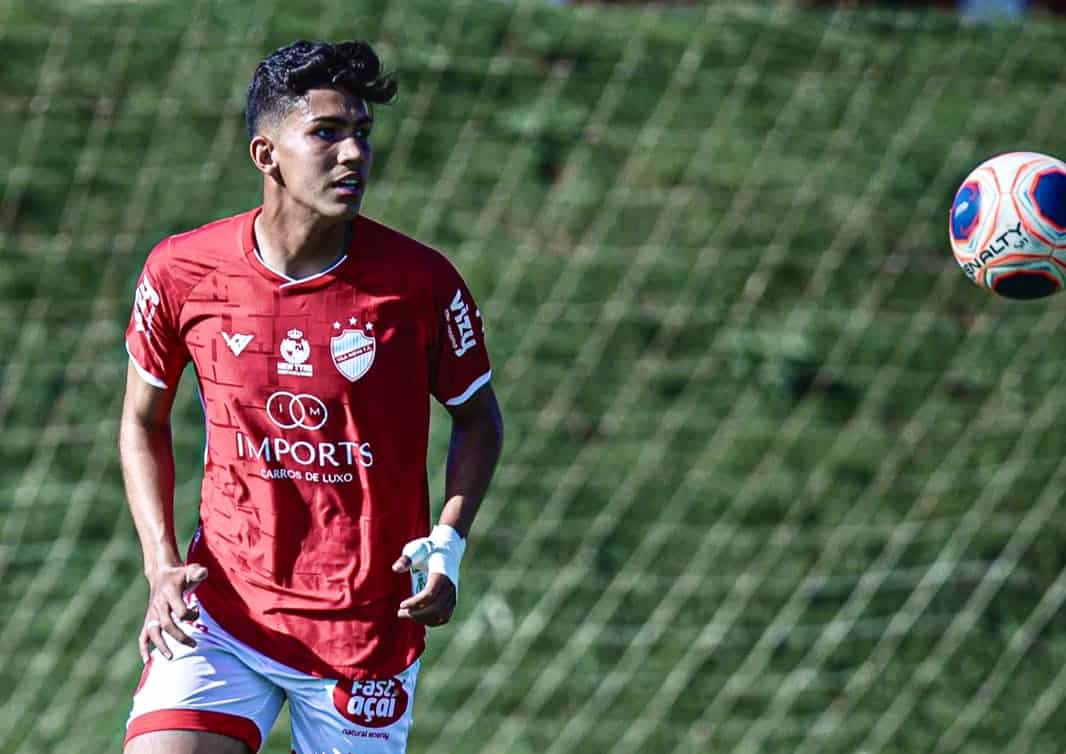 Artur Cassiano comenta vit&oacute;ria do Vila Nova Sub-20 e exalta apoio da torcida