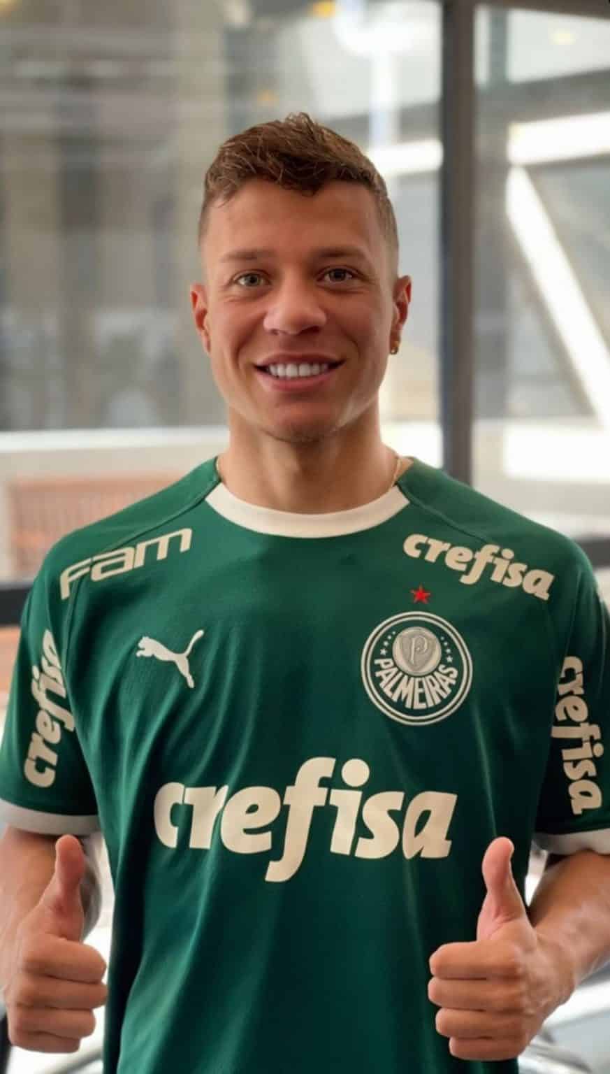 Novo lateral-direito do Verdão é registrado no BID