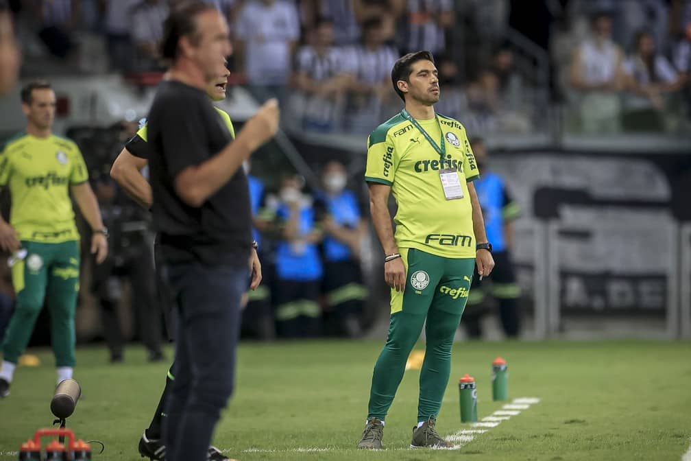 Abel Ferreira x Vizinho chato: treinador explica a confusão
