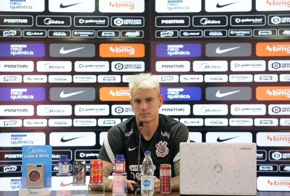 R&oacute;ger Guedes sobre sua chegada ao Corinthians: &ldquo;Me receberam muito bem&rdquo;