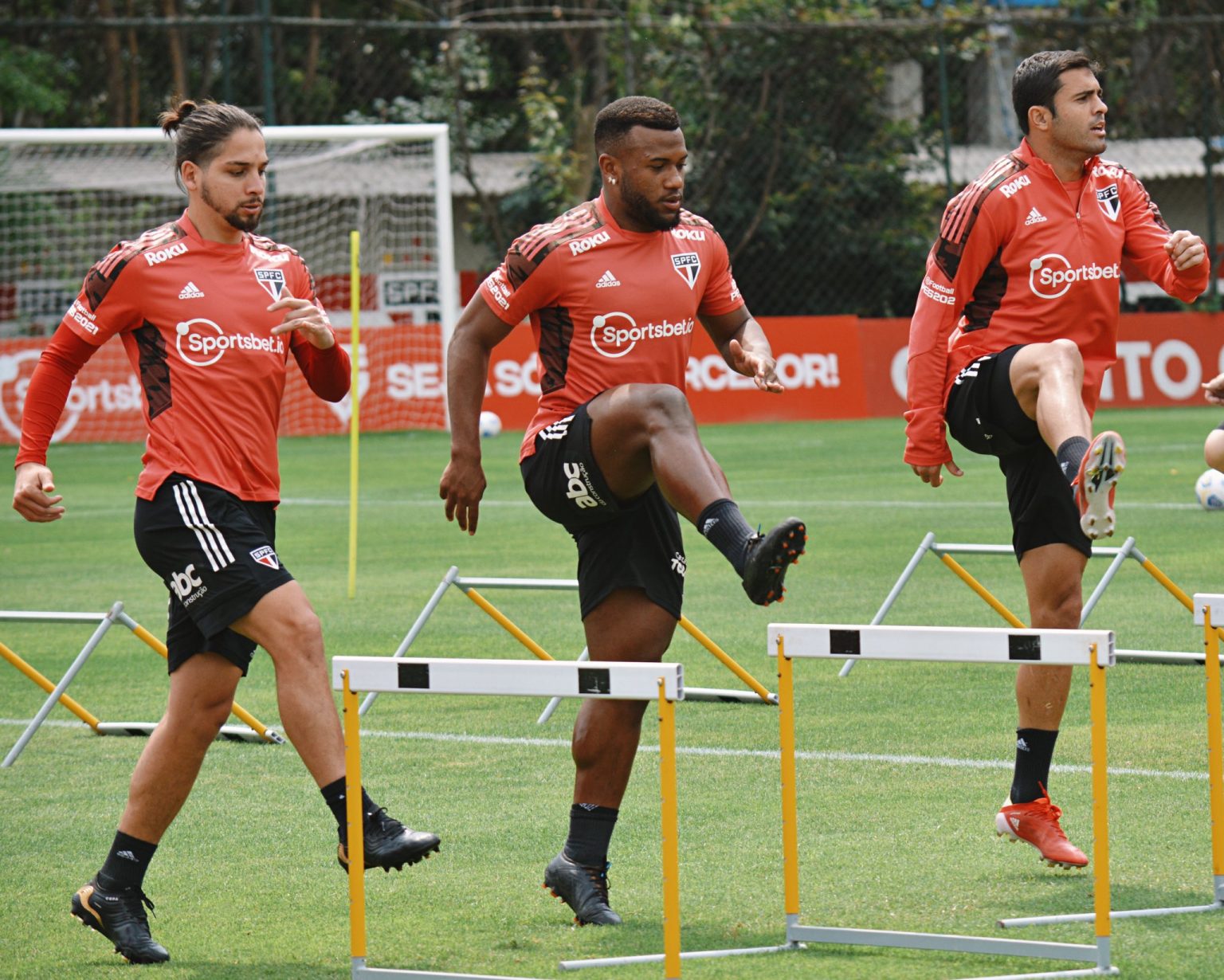 S&atilde;o Paulo ter&aacute; novidades para enfrentar o Atl&eacute;tico-GO