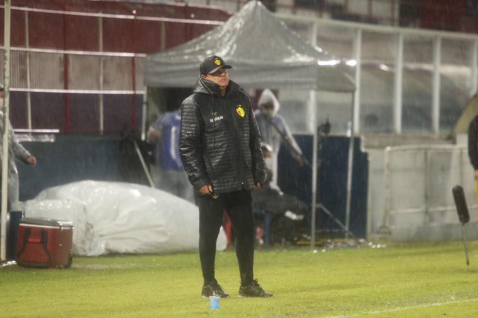 Waguinho lamenta empate: &ldquo;Merec&iacute;amos os tr&ecirc;s pontos&rdquo;