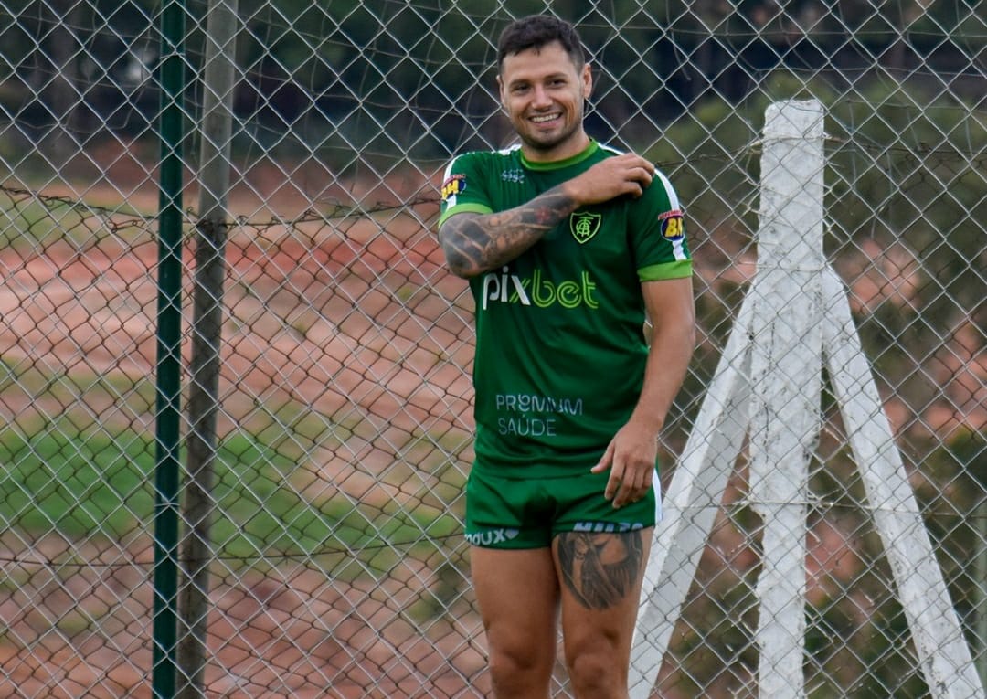 Z&aacute;rate volta a treinar no Am&eacute;rica