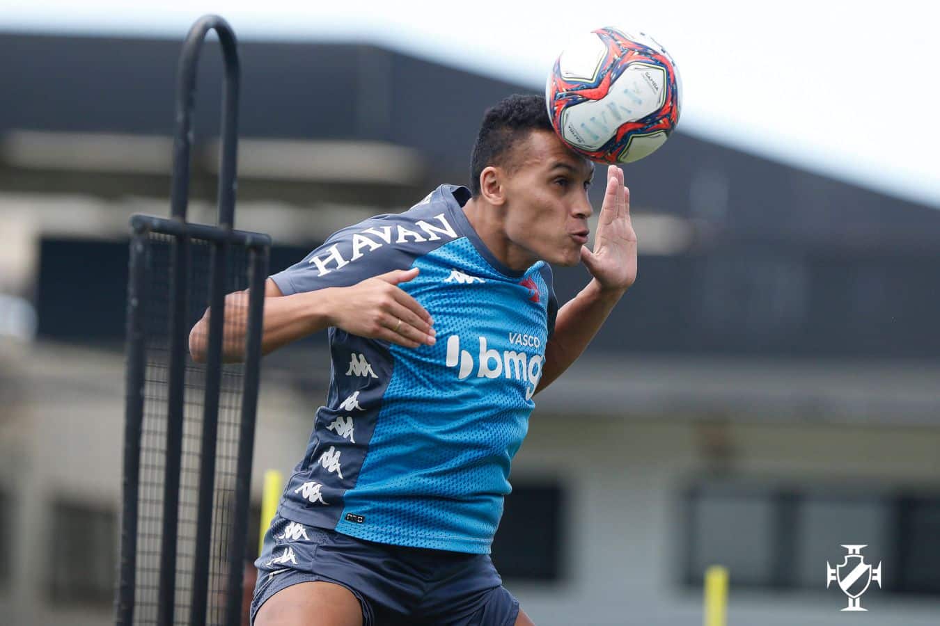 L&eacute;o Jab&aacute; retorna aos treinos e pode refor&ccedil;ar o time no s&aacute;bado