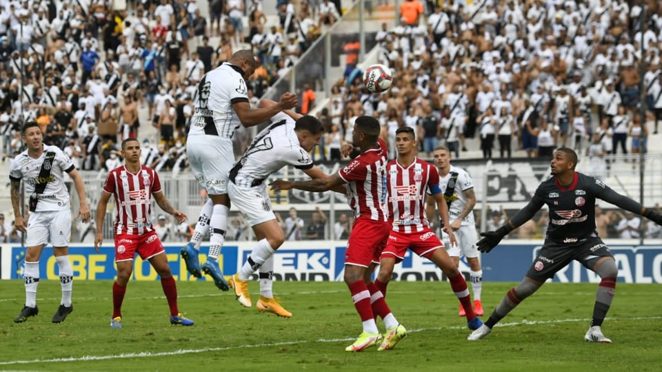 Da euforia &agrave; frustra&ccedil;&atilde;o: Ponte Preta perde para o N&aacute;utico em jogo da volta da torcida