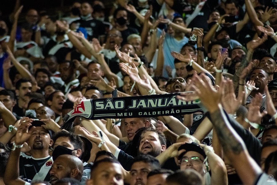 Vasco ter&aacute; mais de 10 mil pessoas nas arquibancadas contra o CSA