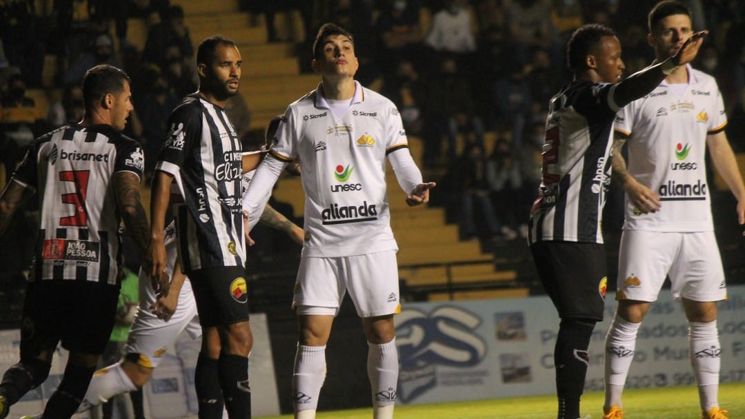 Crici&uacute;ma x Botafogo-PB como aconteceu &ndash; resultado, destaques e rea&ccedil;&atilde;o