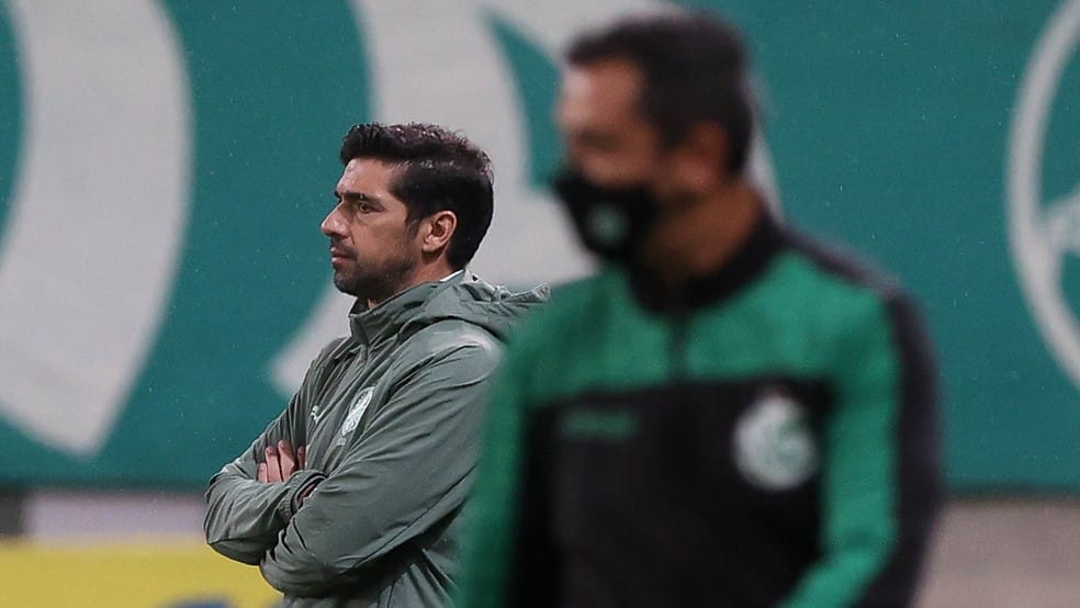Abel Ferreira reclama dos n&uacute;meros ruins da defesa palmeirense