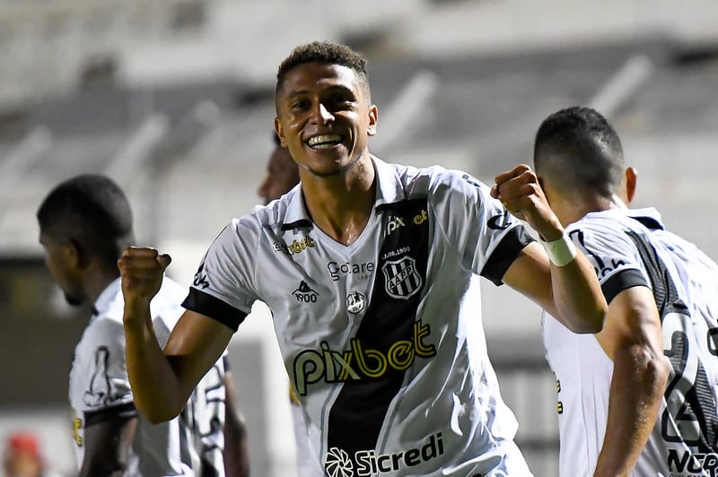 Rafael Santos est&aacute; voando vestindo a camisa da Ponte Preta!!
