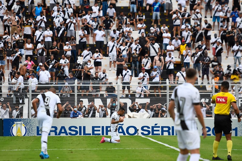 &Eacute; a hora, na&ccedil;&atilde;o! Ponte Preta reduz pre&ccedil;o dos ingressos para duelo contra o Vit&oacute;ria