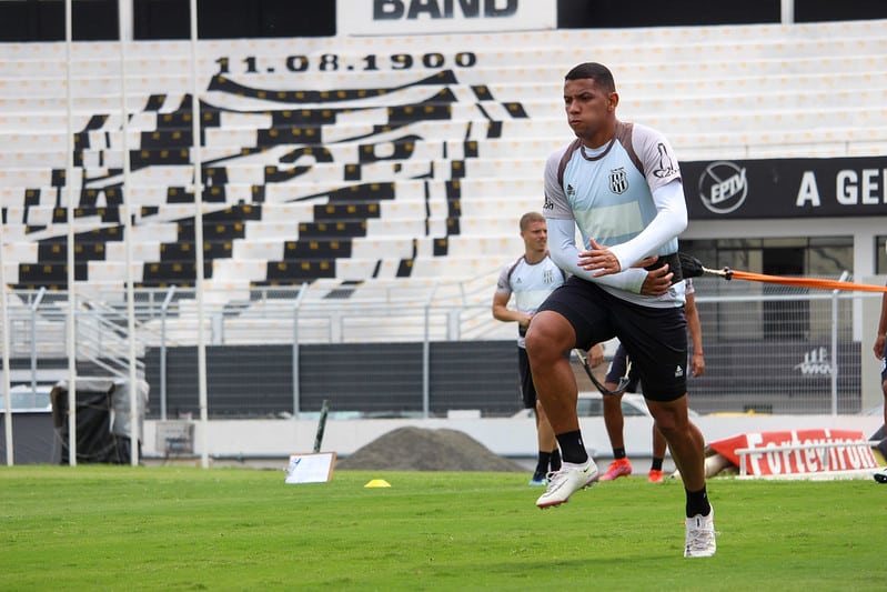 Yago Henrique projeta duelo contra o Vit&oacute;ria