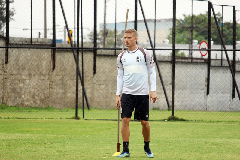 J&aacute; pensando no Goi&aacute;s, Ponte Preta se reapresenta com retorno de L&eacute;o Naldi