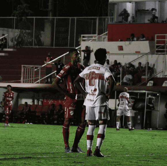 Vila Nova x CRB como aconteceu &ndash; Resultado, destaques e rea&ccedil;&atilde;o