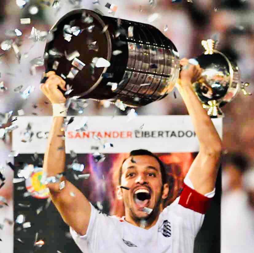 Edu Dracena ser&aacute; o novo gerente de futebol do Santos