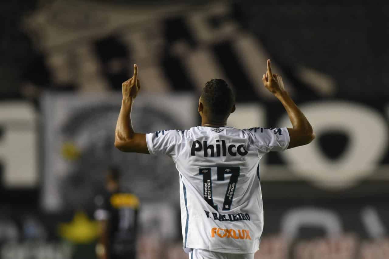 Com suspens&otilde;es, Santos deve ter meio campo in&eacute;dito contra o Fluminense