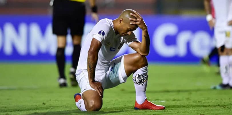 Santos tem 45% de chance de ser rebaixado no Brasileir&atilde;o