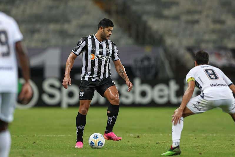 Hulk relembra desentendimento com Cuca e garante boa relação com o treinador