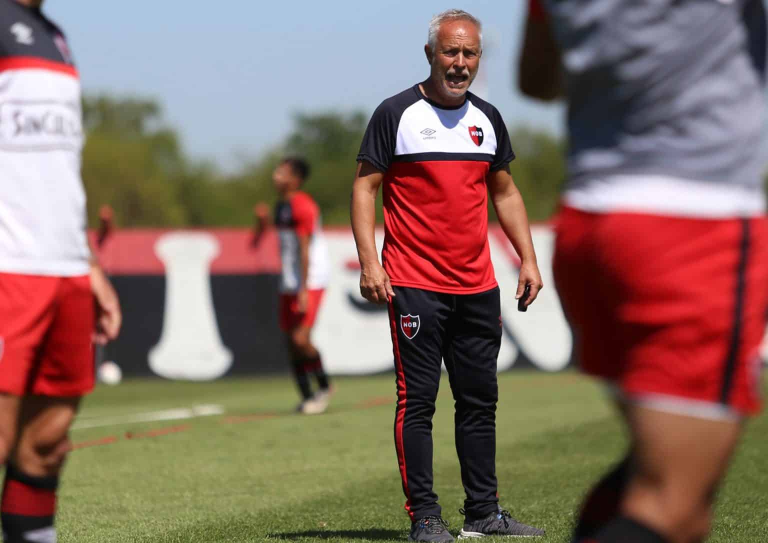 Newell&rsquo;s Old Boys: jovens podem ser surpresas no time titular