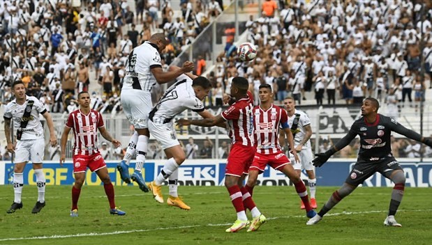 Apesar da boa fase, N&aacute;utico sofreu gols nas &uacute;ltimas 10 partidas e tem 3&ordf; pior defesa do campeonato