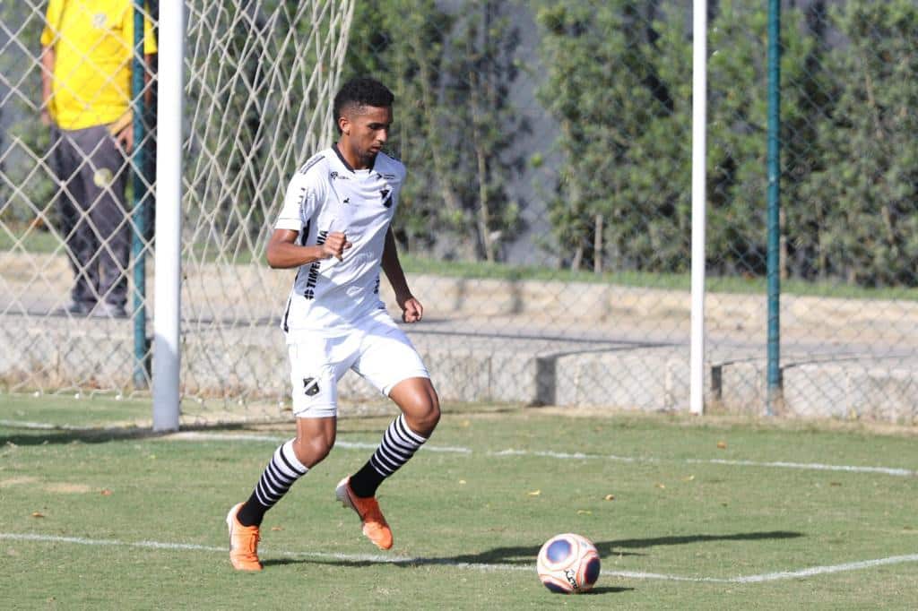 Alisson n&atilde;o v&ecirc; favorito entre ABC e 4 de Julho, mas avisa: &ldquo;Em casa somos fortes&rdquo;