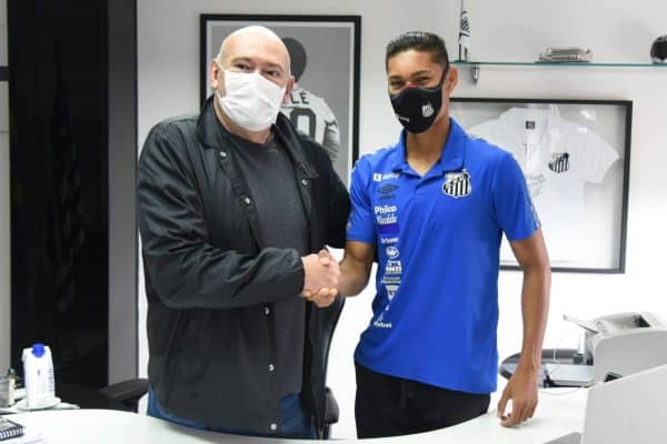 Vinicius Balieiro assina renovação com Santos até 2025