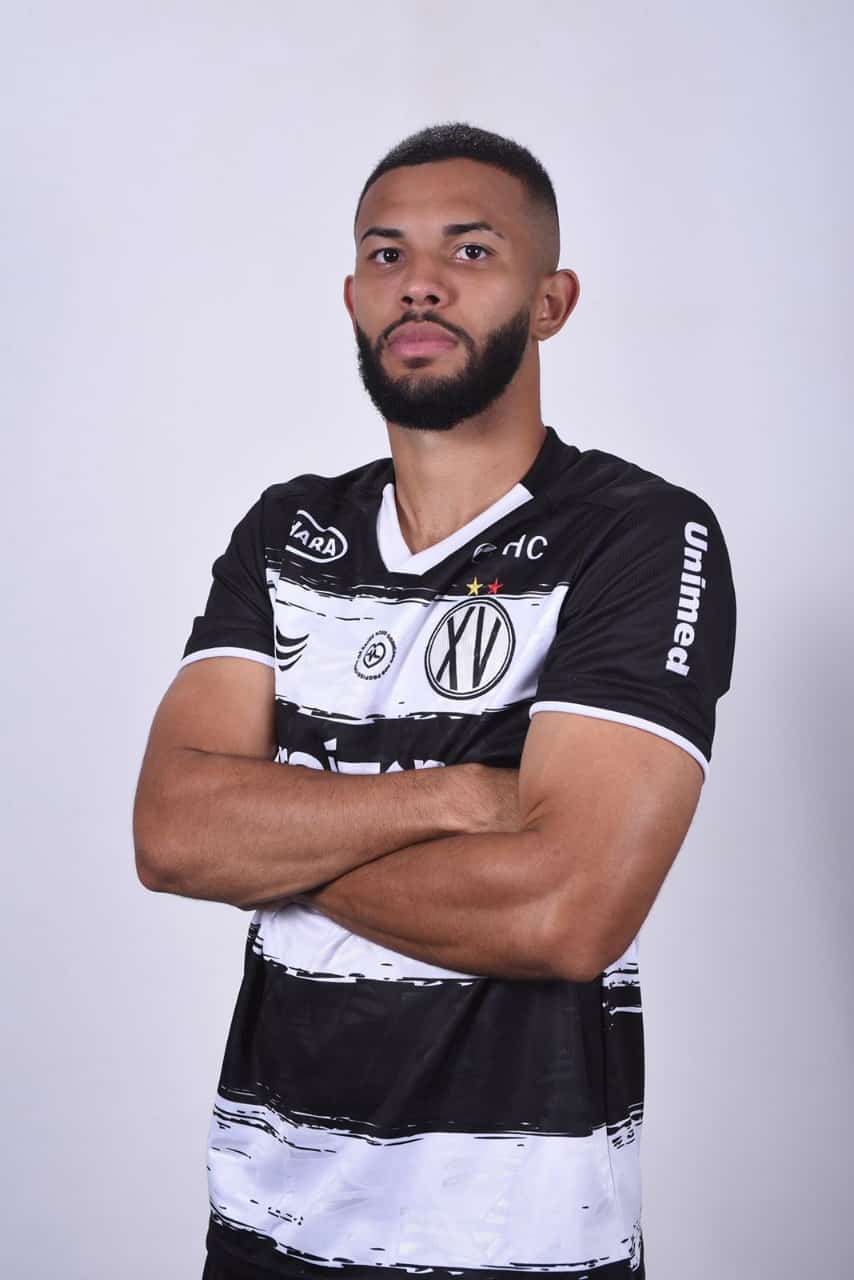 Lateral esquerdo do XV de Piracicaba, Rubens comemora lideran&ccedil;a na Copa Paulista